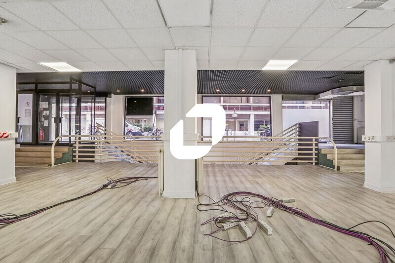 7 Rue Sainte-Lucie, Paris for lease - Interior Photo - Image 3 of 16