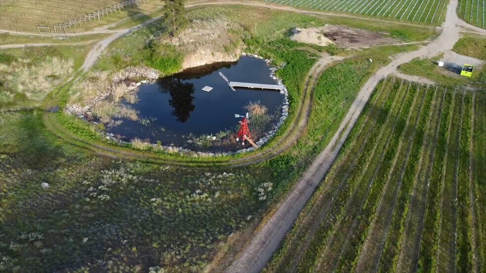 26405 Garnet Valley Rd, Summerland, BC à vendre - Vidéo sur l’inscription commerciale - Image 2 de 29