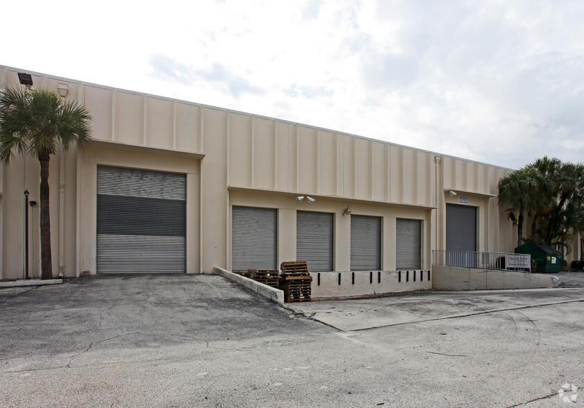 2651 NW 55th Ct, Fort Lauderdale, FL for lease - Building Photo - Image 3 of 4