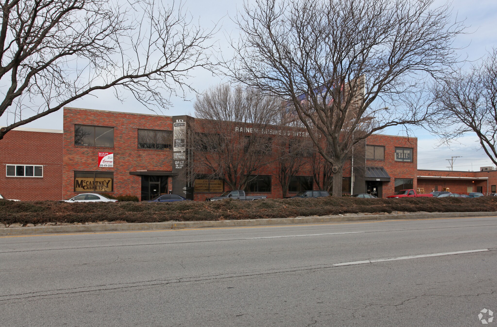 1330 Burlington St, North Kansas City, MO à louer Photo principale- Image 1 de 3