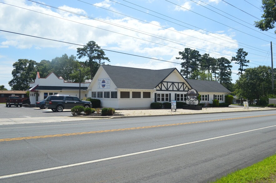 364 E Main St, Tuckerton, NJ à vendre - Photo du bâtiment - Image 2 de 31