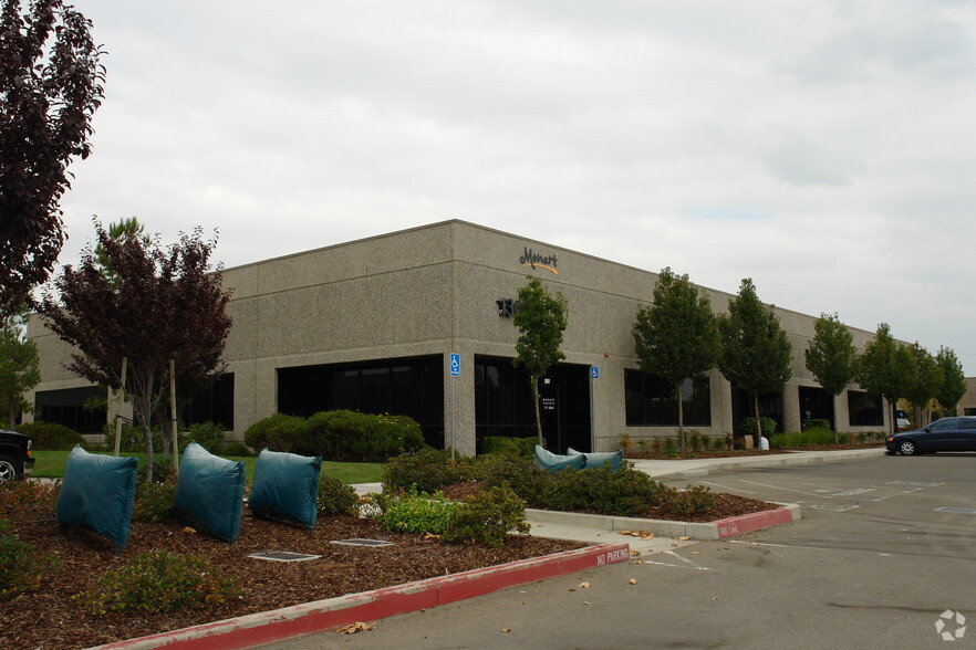 1340 Blue Oaks Blvd, Roseville, CA for lease - Building Photo - Image 2 of 3