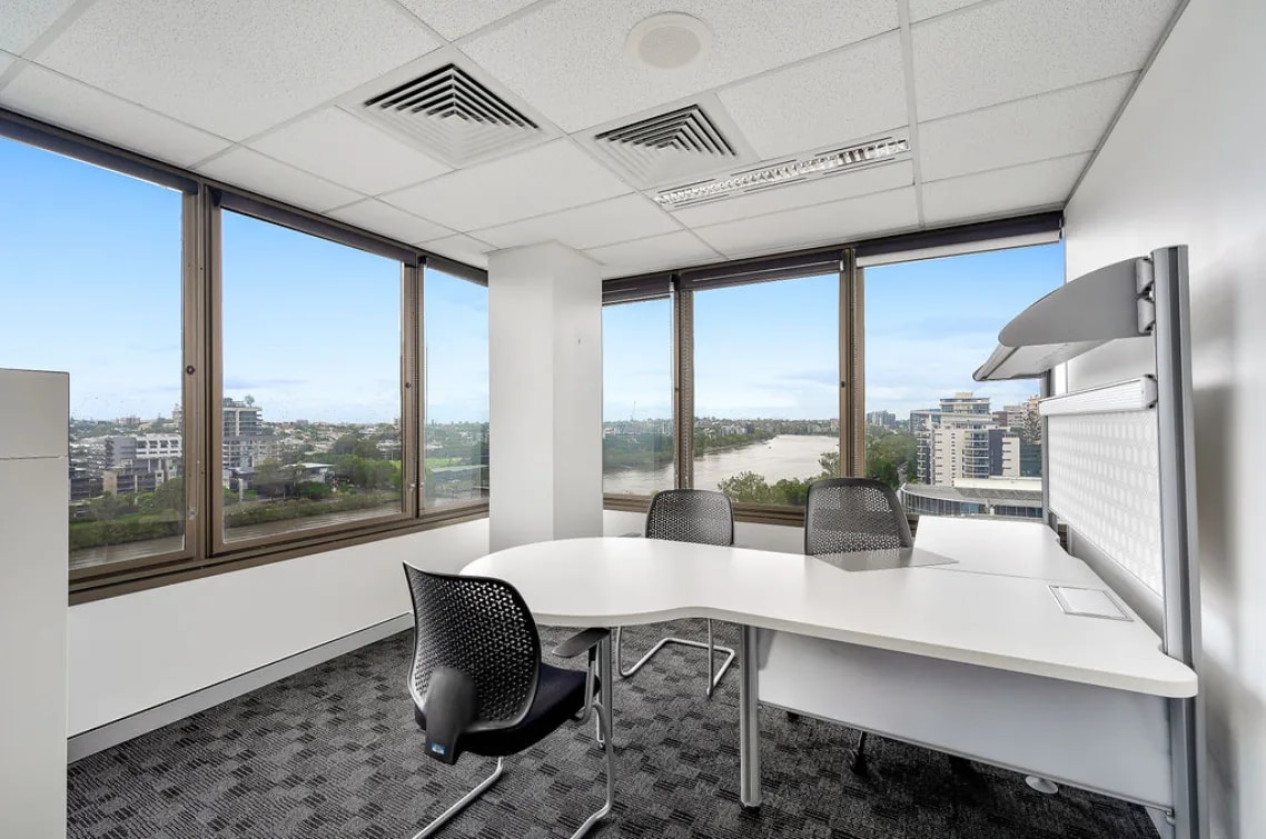 303 Coronation Dr, Milton for lease Interior Photo- Image 1 of 8