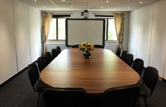 Lorna Rd, Hove for lease - Interior Photo - Image 2 of 22