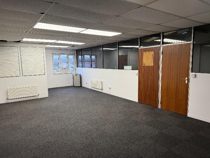 Grove Rd, Northfleet, KEN DA11 9AX - Unit 2 -  - Interior Photo - Image 1 of 2