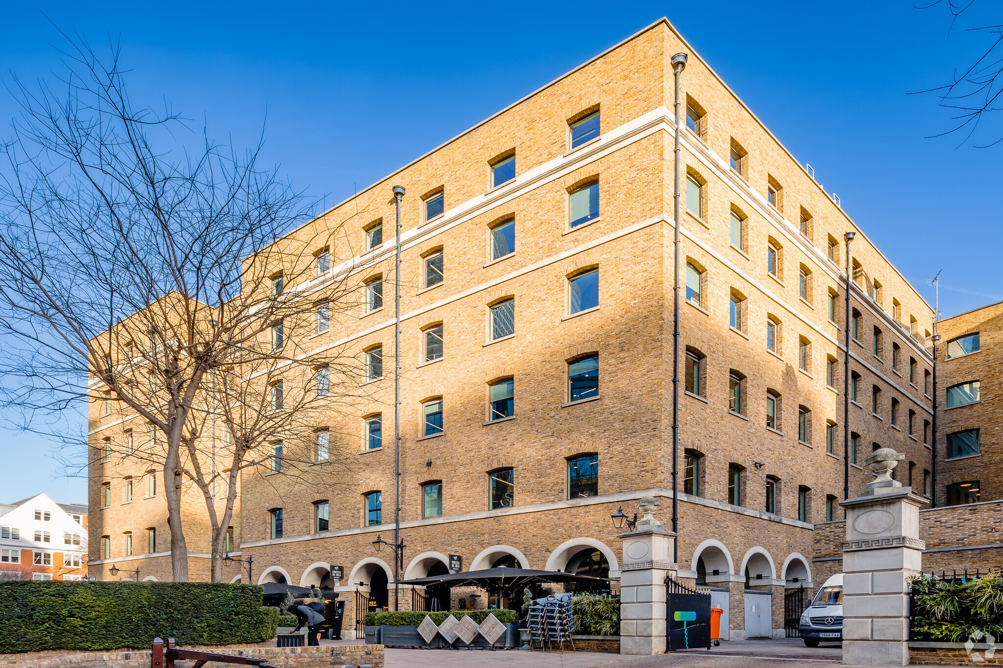 10 Devonshire Sq, London for lease Primary Photo- Image 1 of 13