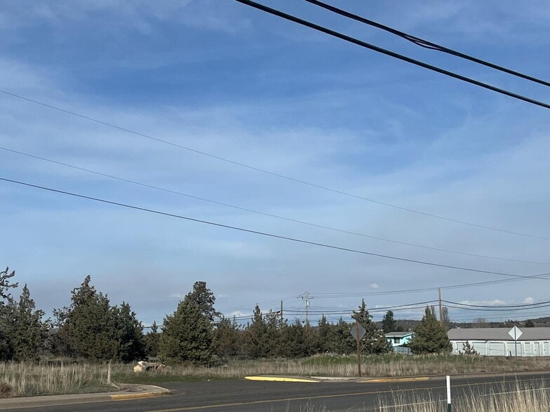 TL500 SW Belmont Ln, Madras, OR à vendre - Photo du bâtiment - Image 3 de 14