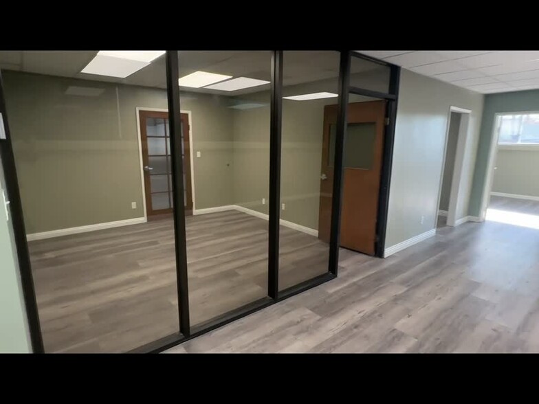 306 N Corona Ave, Ontario, CA à louer - Vidéo sur l’inscription commerciale - Image 2 de 9