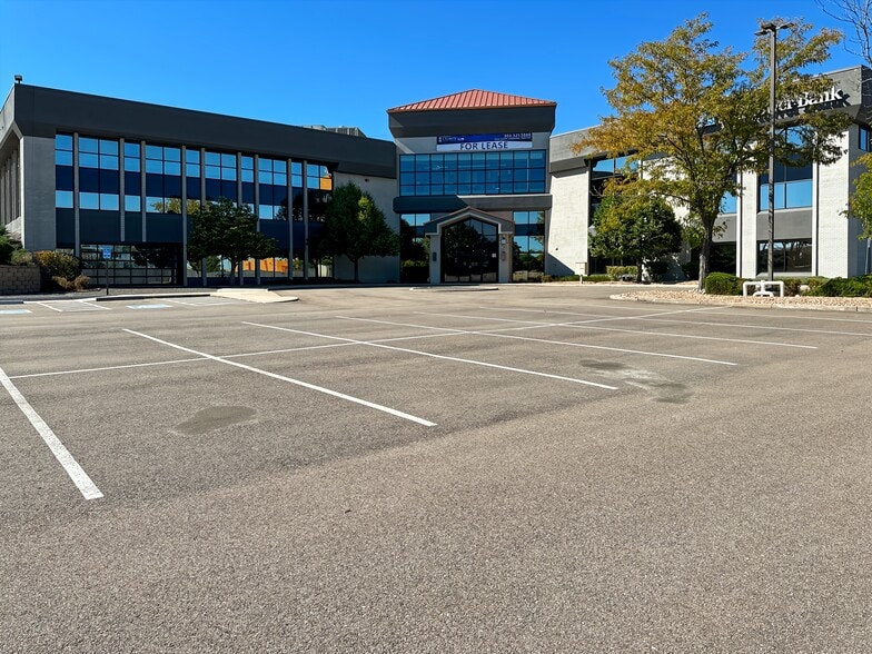 400 W 48th Ave, Denver, CO for lease - Interior Photo - Image 3 of 15