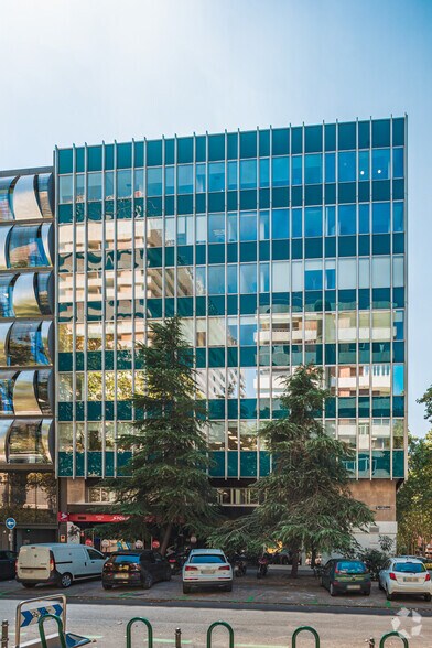 Calle José Lázaro Galdiano, 4, Madrid, Madrid à louer - Photo du bâtiment - Image 3 de 3