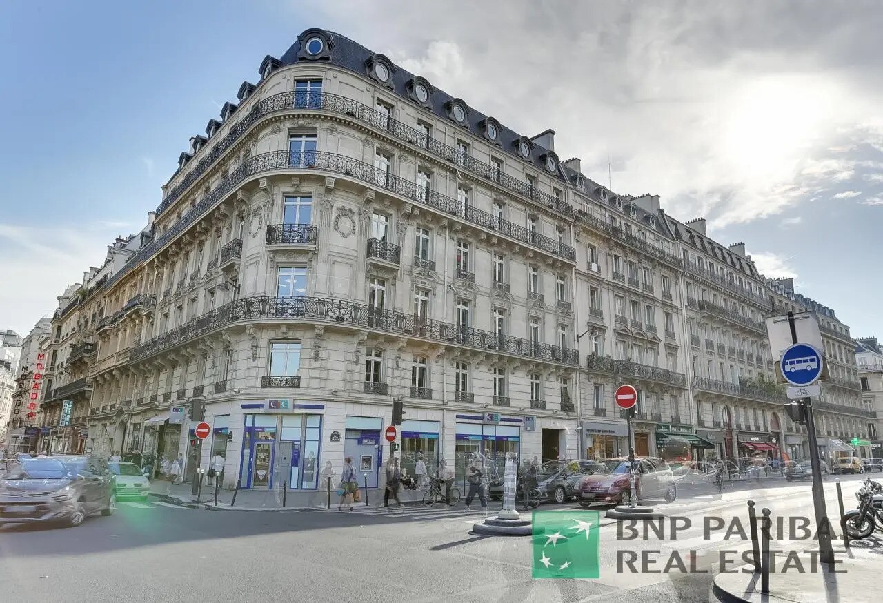 31-33 Rue De Mogador, Paris for lease Building Photo- Image 1 of 3