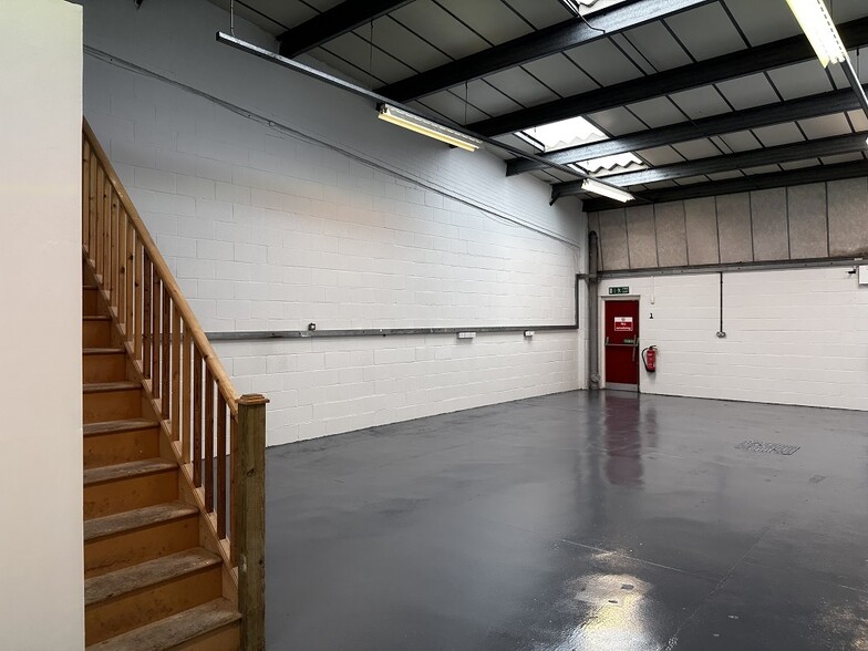 Mundells Ct, Welwyn Garden City à louer - Photo du bâtiment - Image 2 de 3