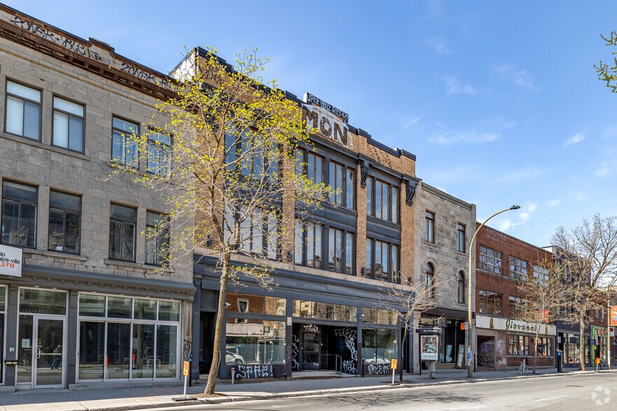 5220 Boul Saint-Laurent, Montréal, QC à vendre - Photo principale - Image 1 de 1