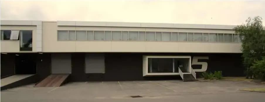 Industriel dans Saint-Ouen-l'Aumône à louer Photo du bâtiment- Image 1 de 3