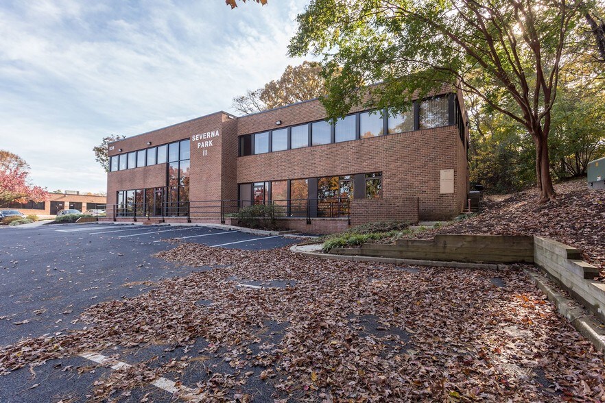 838 Ritchie Hwy, Severna Park, MD à louer - Photo du bâtiment - Image 2 de 3