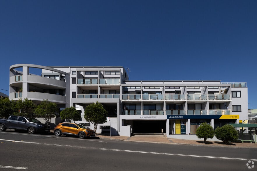 18-20 Waterloo St, Narrabeen for sale - Primary Photo - Image 1 of 4