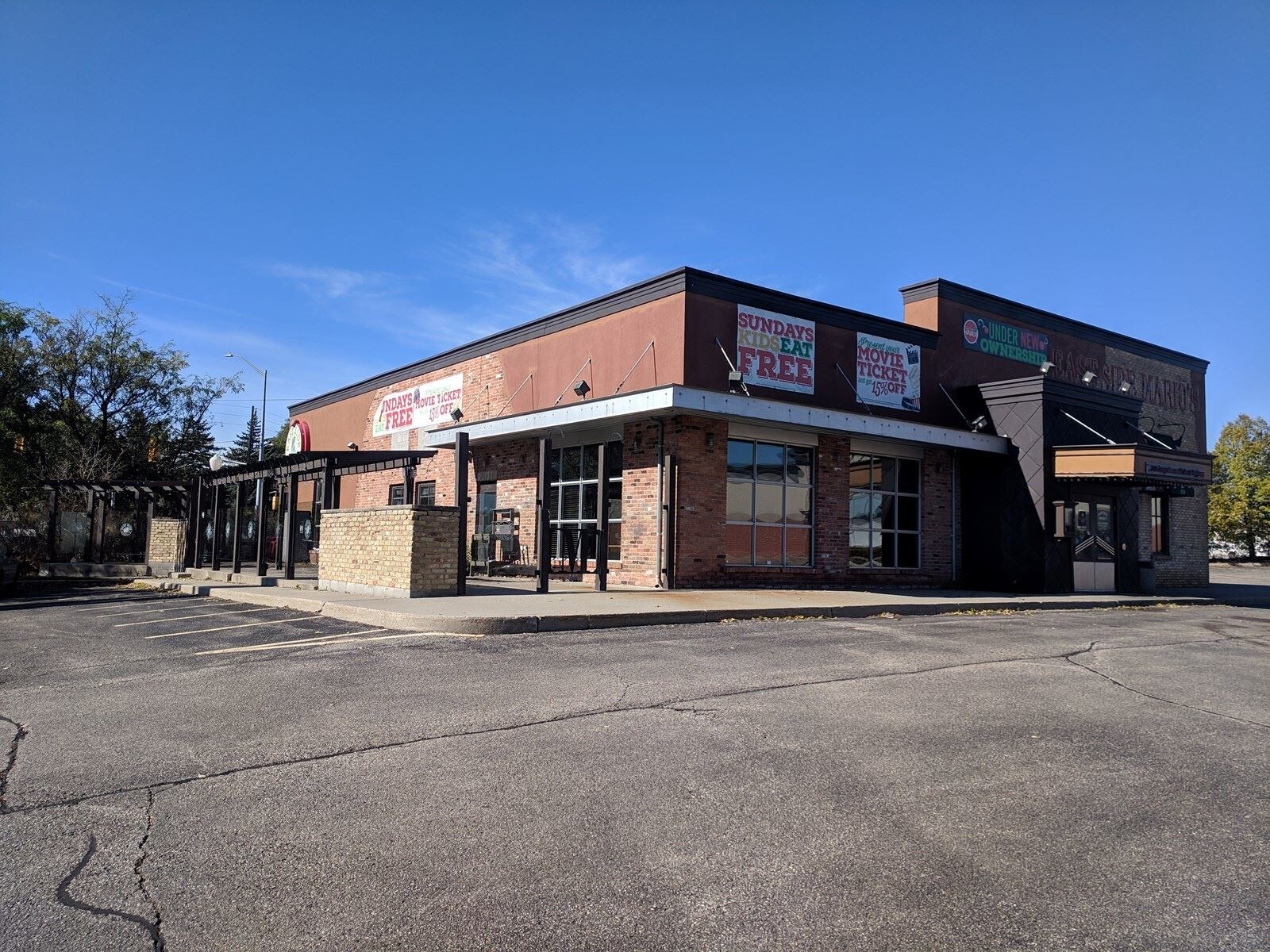 135 Gateway Park Dr, Kitchener, ON for sale Building Photo- Image 1 of 1