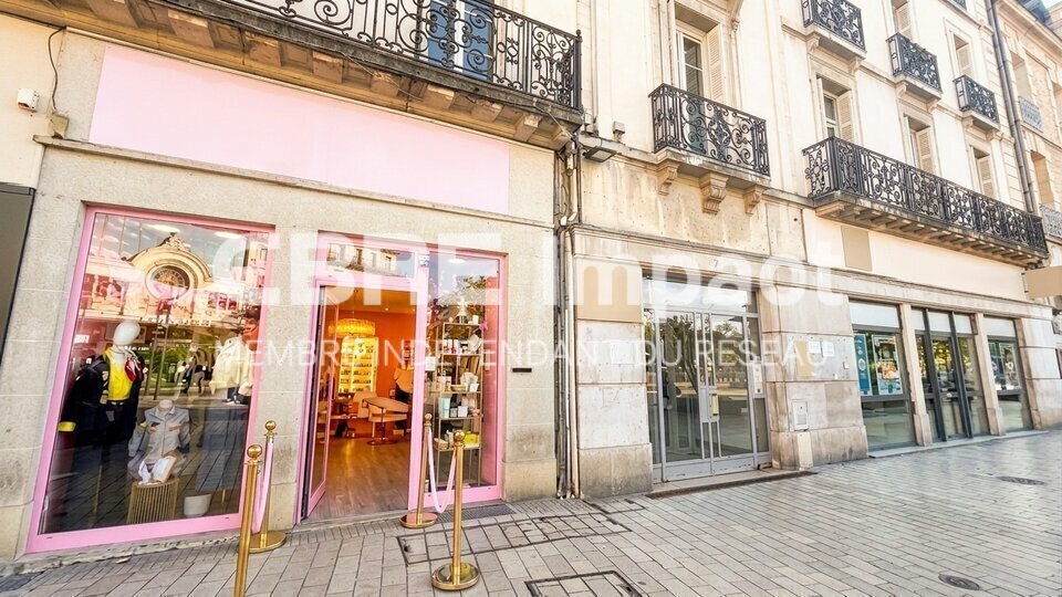 Place Darcy, Dijon for lease Building Photo- Image 1 of 5