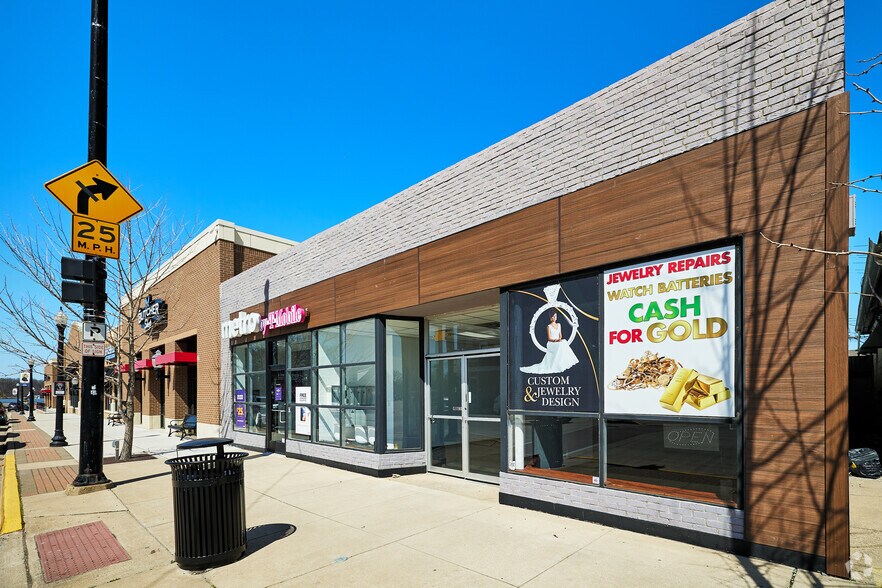 504 Main St, Belleville, MI à vendre - Photo du bâtiment - Image 2 de 13