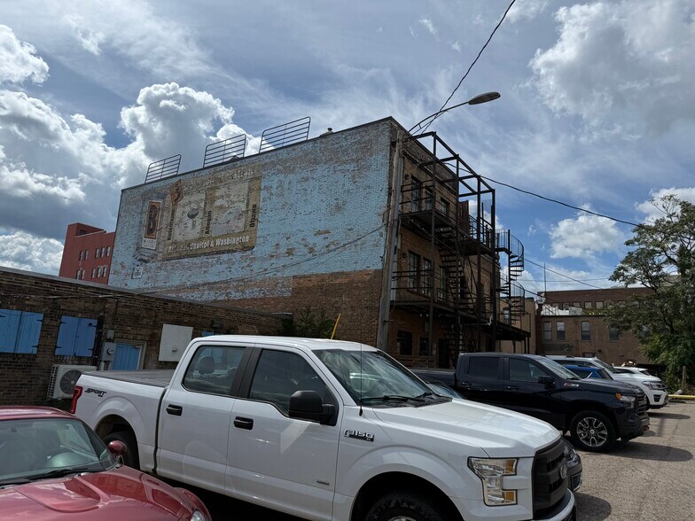 119 E Kalamazoo St, Lansing, MI for sale - Building Photo - Image 2 of 31