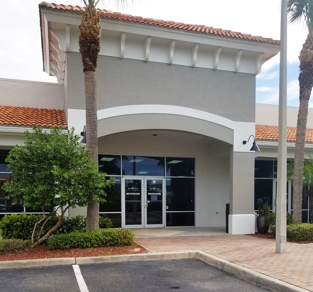 28811 S Tamiami Trl, Bonita Springs, FL à louer - Photo du bâtiment - Image 2 de 10