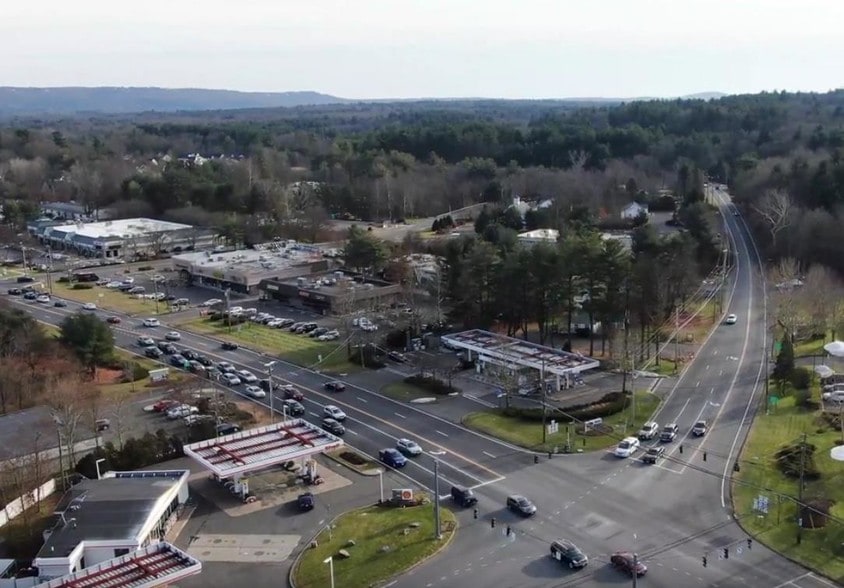 411 W Main St, Avon, CT for sale - Building Photo - Image 2 of 4