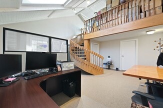 Plus de détails pour 1850 14th St SW, Calgary, AB - Bureau à vendre