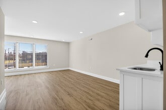 808 Olive St, North Little Rock, AR à louer Photo intérieure- Image 2 de 7