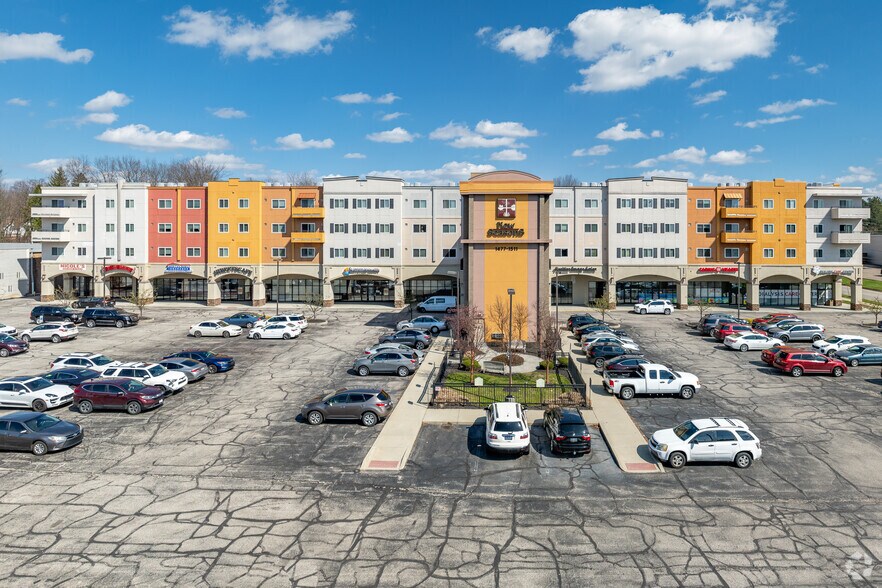 1477-1505 S Hawkins Ave, Akron, OH à louer - Photo du bâtiment - Image 3 de 11