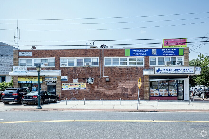 2000 Brentwood Rd, Brentwood, NY à louer - Photo du bâtiment - Image 3 de 8