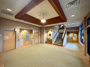 830 W Lake Lansing Rd, East Lansing, MI for lease Interior Photo- Image 2 of 6