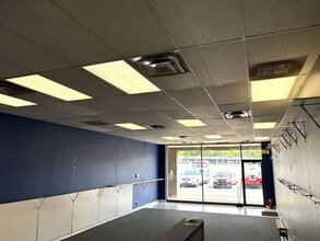 4604-4642 Salem Ave, Dayton, OH for lease Interior Photo- Image 2 of 3