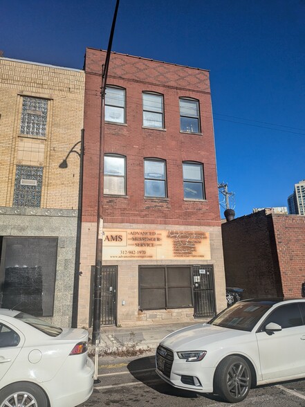 485 N Milwaukee Ave, Chicago, IL for sale - Building Photo - Image 2 of 10