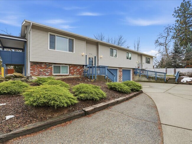 More details for 2716 E 37th Ave, Spokane, WA - Multifamily for Sale