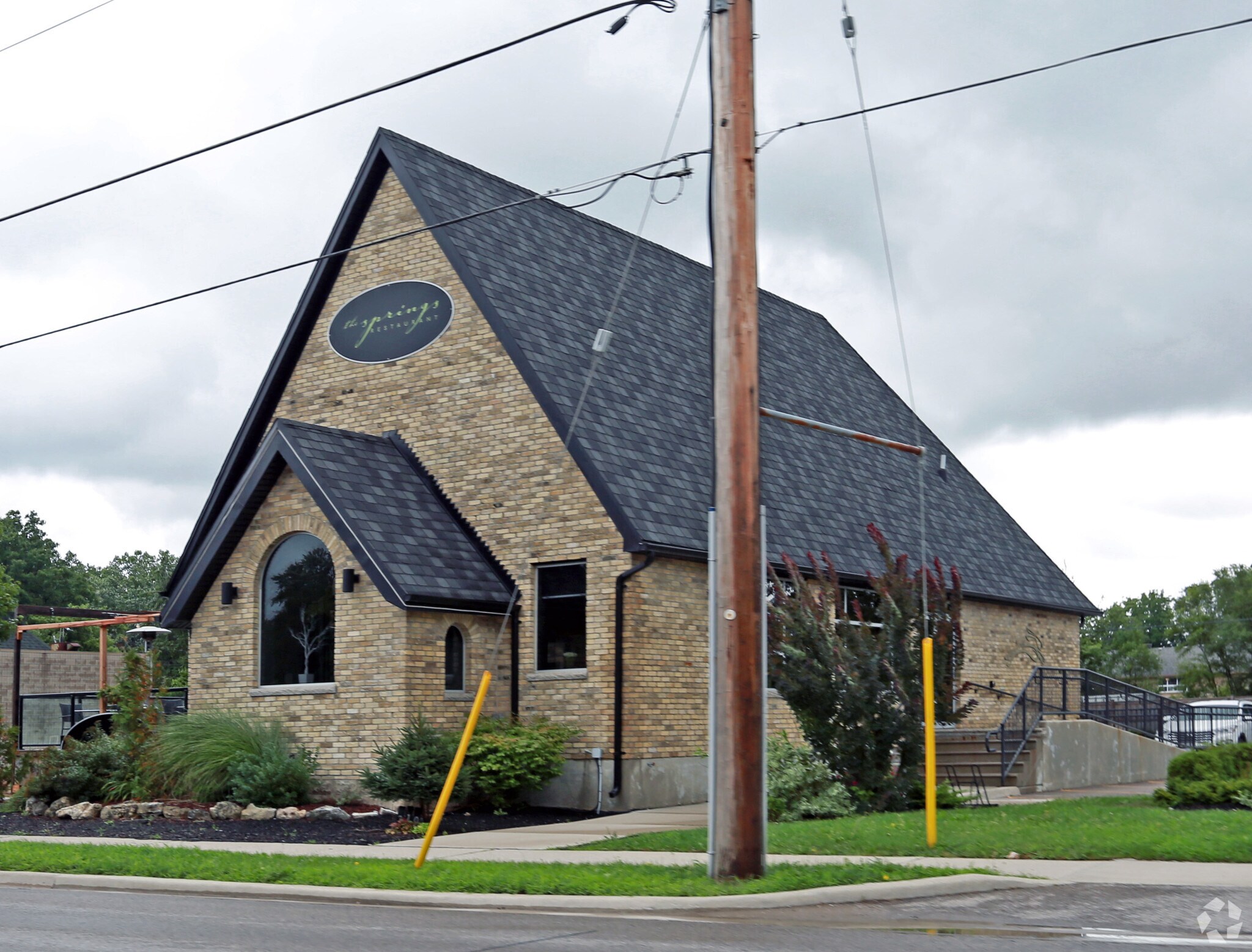 310 Springbank Dr, London, ON for sale Primary Photo- Image 1 of 1