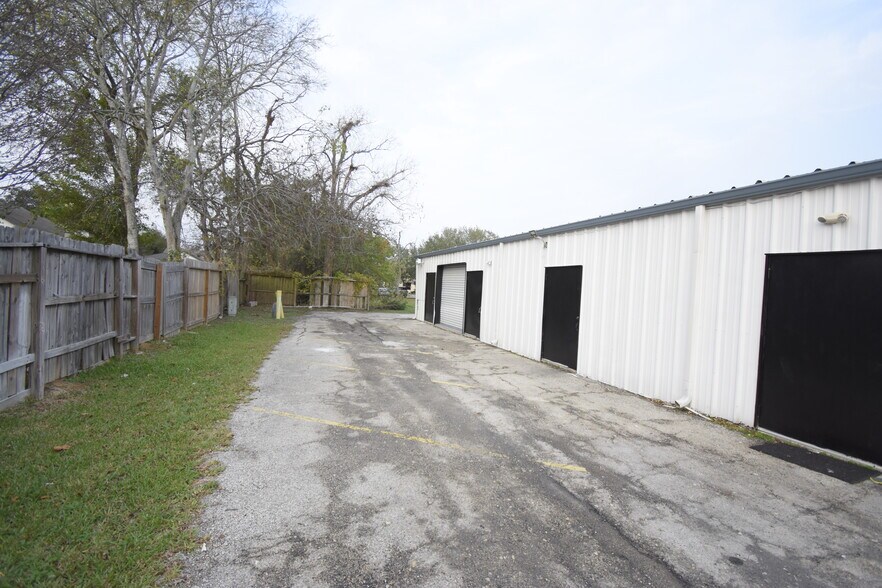 550 FM 1959 Rd, Houston, TX à louer - Photo du bâtiment - Image 3 de 14