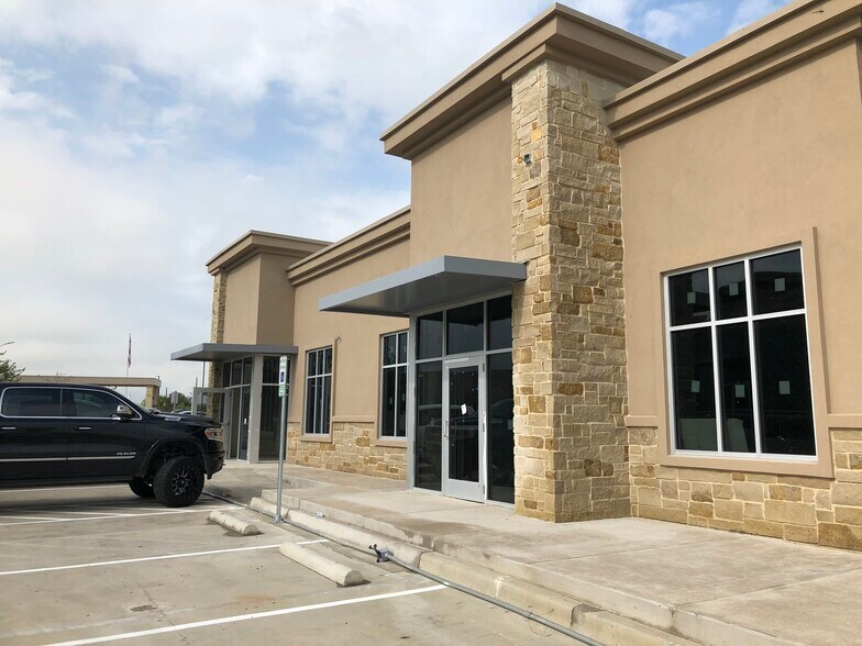 7226 Crawford Rd, Argyle, TX à louer - Photo du bâtiment - Image 1 de 3