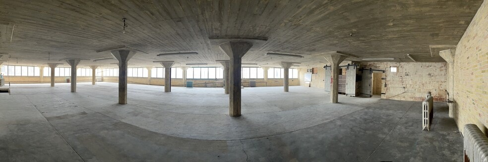 276 W 100 S, Salt Lake City, UT for lease - Interior Photo - Image 2 of 8