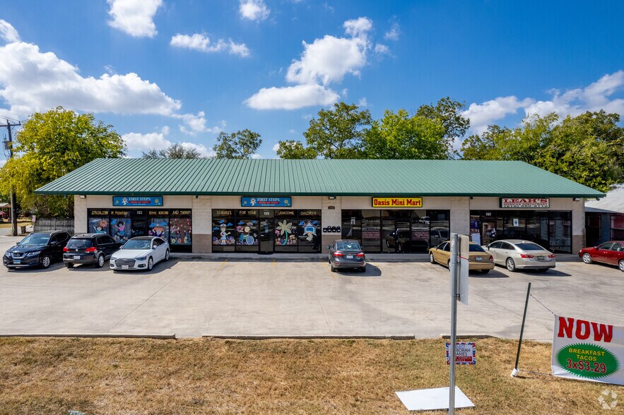 105 S Seguin Rd, Converse, TX à louer - Photo du bâtiment - Image 2 de 4