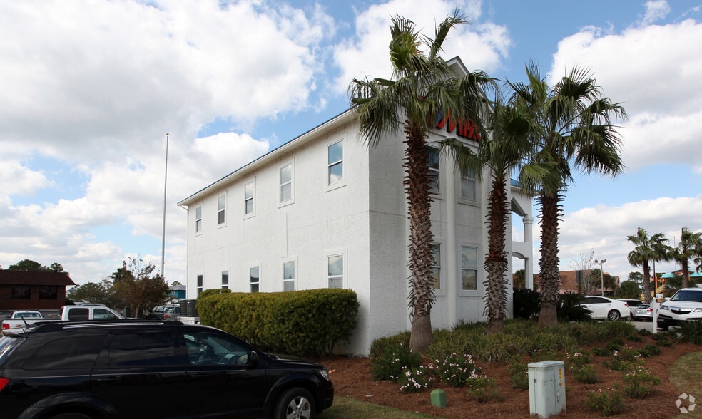 645 Gulf Shores Pky, Gulf Shores, AL for sale - Building Photo - Image 2 of 19