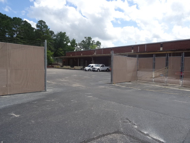 504 Cumberland St, Fayetteville, NC for lease - Building Photo - Image 2 of 27