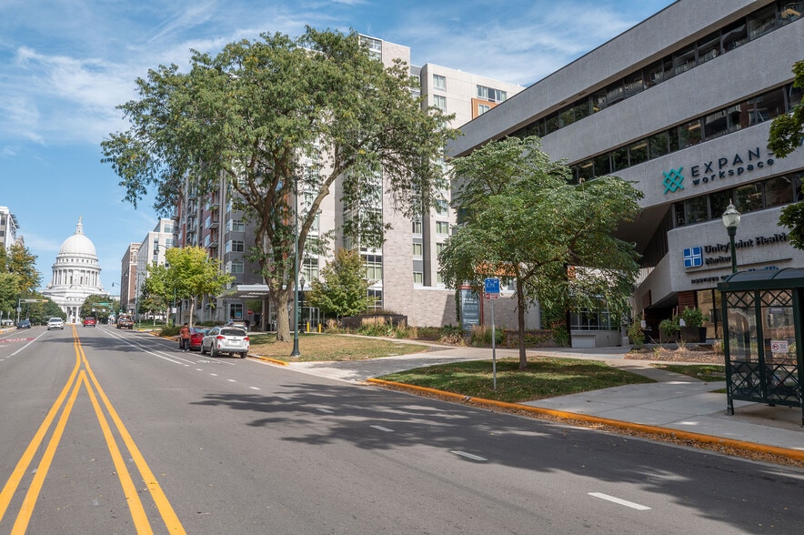 345 W Washington Ave, Madison, WI for lease - Building Photo - Image 1 of 13