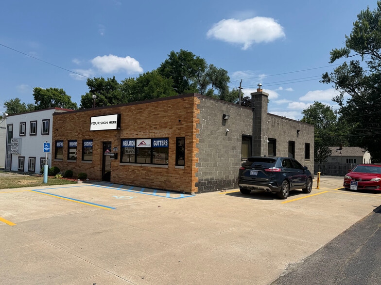 22748 Orchard Lake Rd, Farmington, MI for sale - Building Photo - Image 2 of 9
