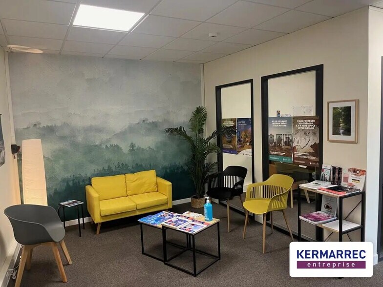 Bureau dans Haute-Goulaine à louer - Photo du bâtiment - Image 2 de 7