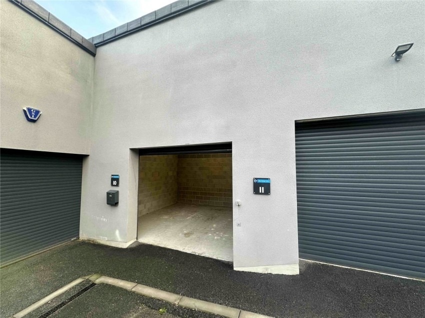 42 Nelson Rd, Ilkley for lease Primary Photo- Image 1 of 5