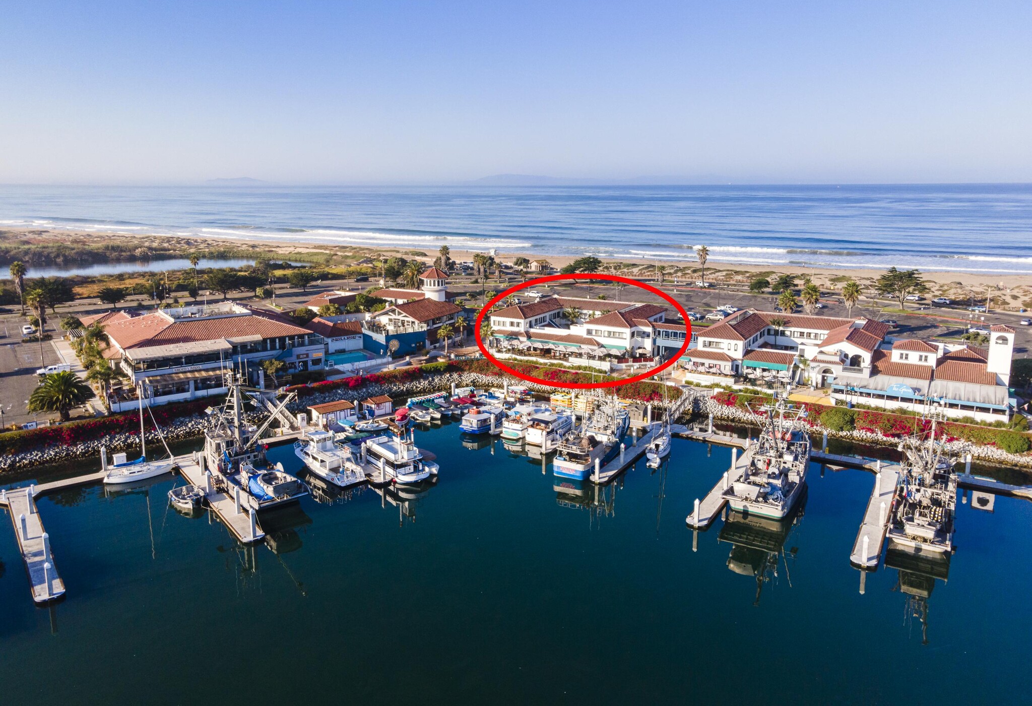 1449-1691 Spinnaker Dr, Ventura, CA à louer Photo du bâtiment- Image 1 de 3