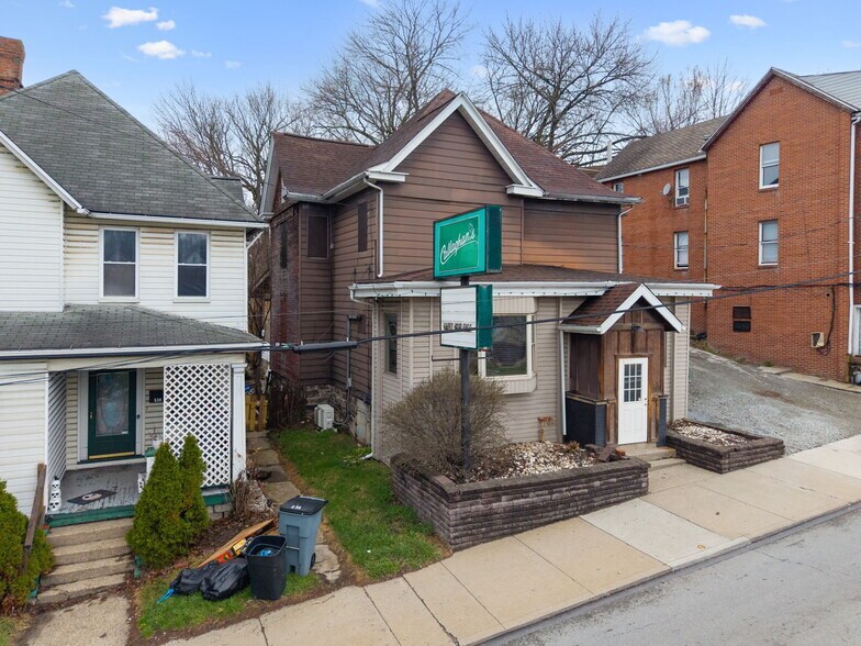 534 S Main St, Greensburg, PA à vendre - Photo du bâtiment - Image 2 de 40