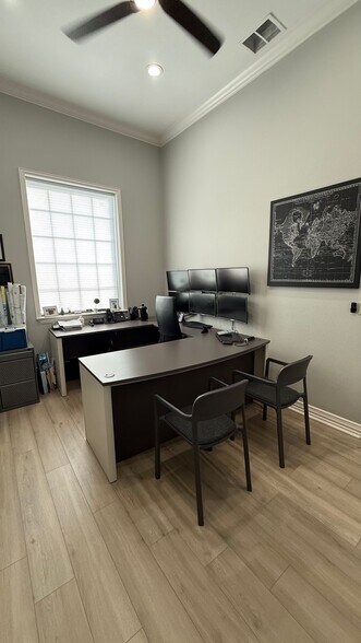 7000 Parkwood Blvd, Frisco, TX à louer - Photo du bâtiment - Image 2 de 23