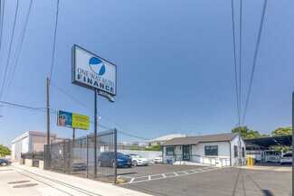 Plus de détails pour 13449 Van Nuys Blvd, Pacoima, CA - Commerce de détail à vendre