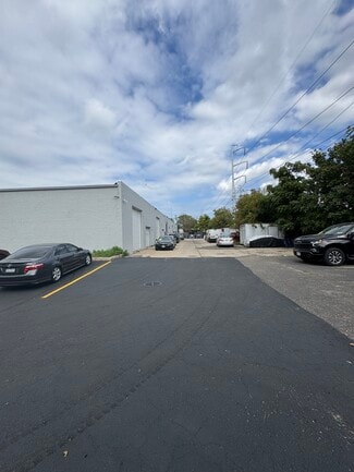 More details for 130-138 Railroad St, Huntington Station, NY - Industrial for Lease